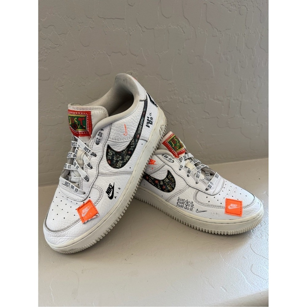 Nike Air Force 1 Low 'Just Do It' White (Big Kids/Youth 6Y / Women's 7.5) - Picture 3 of 11